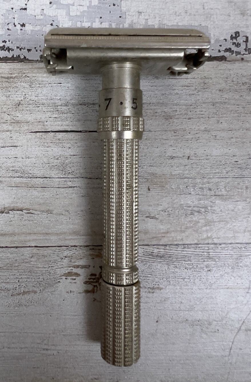 Gillette Slim Adjustable Safety Razor 1-9 TTO Double Edge M1 1967 Made in USA